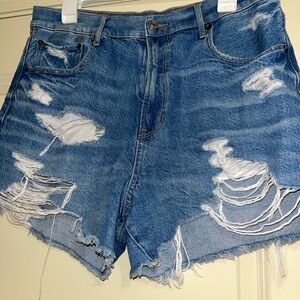 American Eagle Outfitters Light Blue Denim Jeans